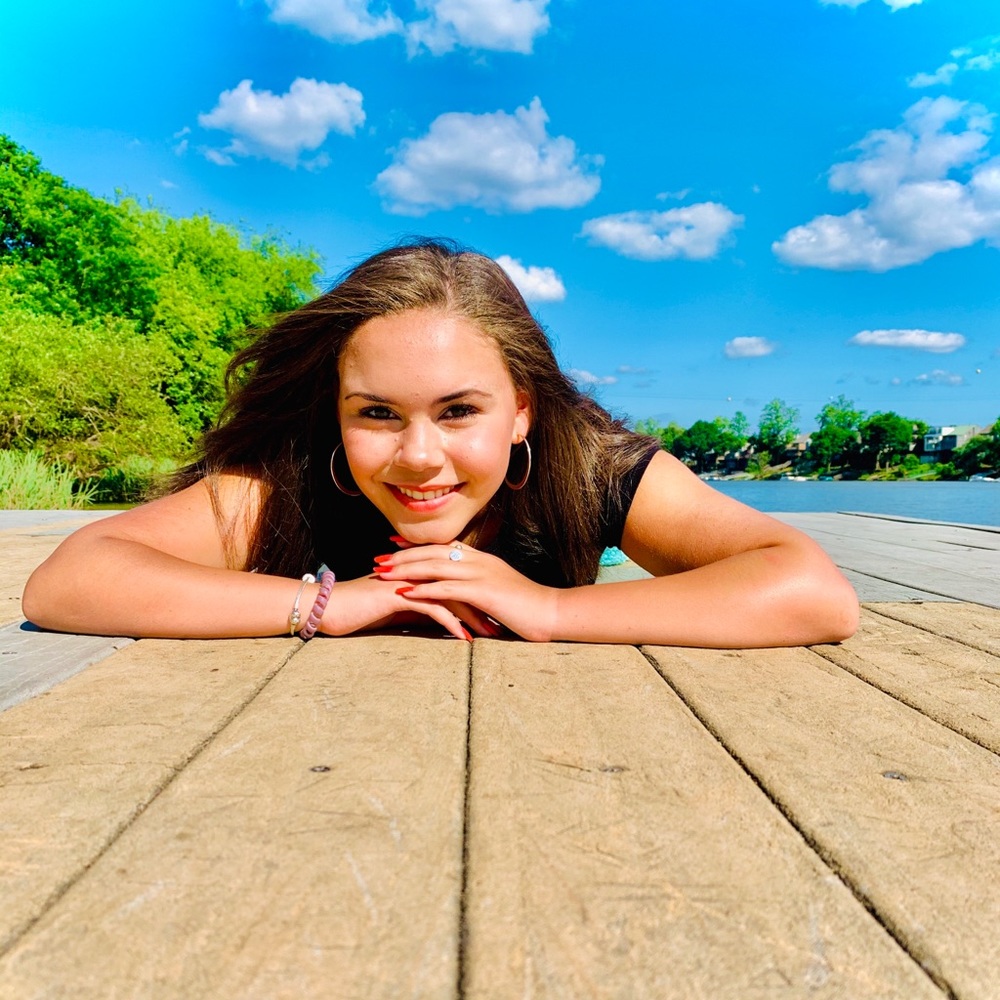 Meet your Posher, Gabby